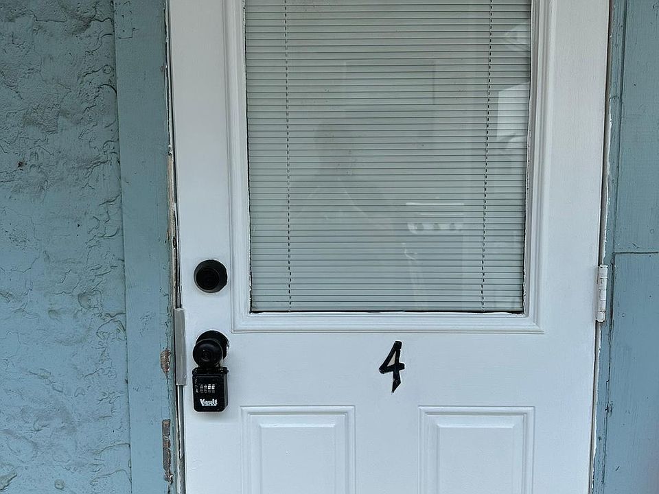 1st image of 225 N K St #4