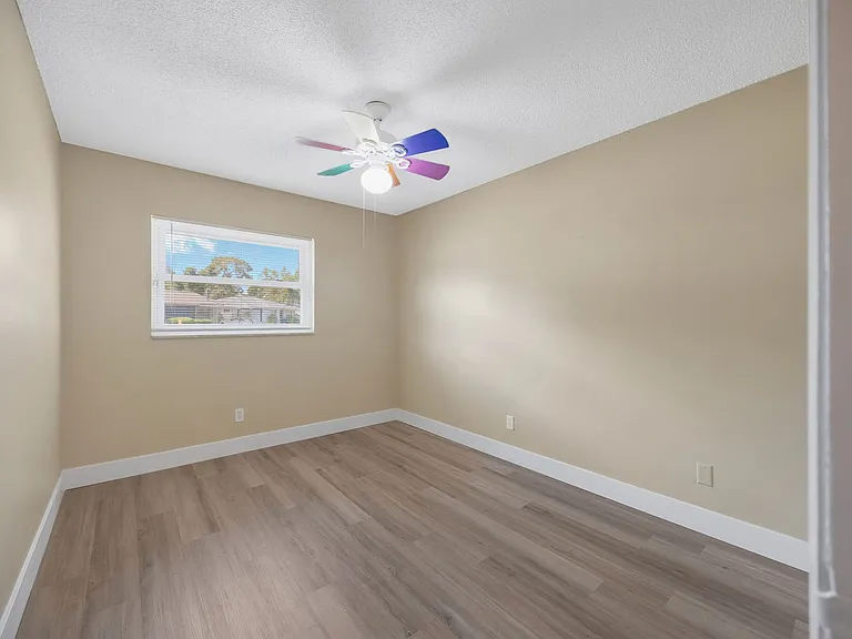 5840 Langston Dr — Photo 20