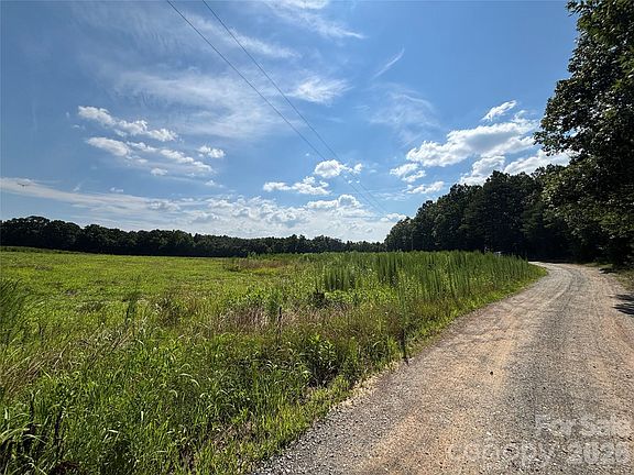 3rd image of 0 Woody Way