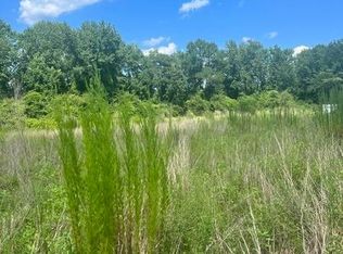 48 Northern Dr, Pembroke, NC 28372