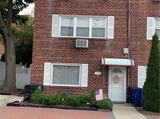 4209 E Tremont Ave, Bronx, NY 10465