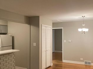 39 N May St, Addison, IL 60101