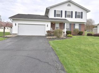1377 Mulberry Run, Mineral Ridge, OH 44440