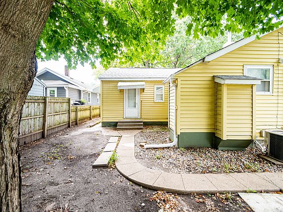 4th image of 3905 8th St