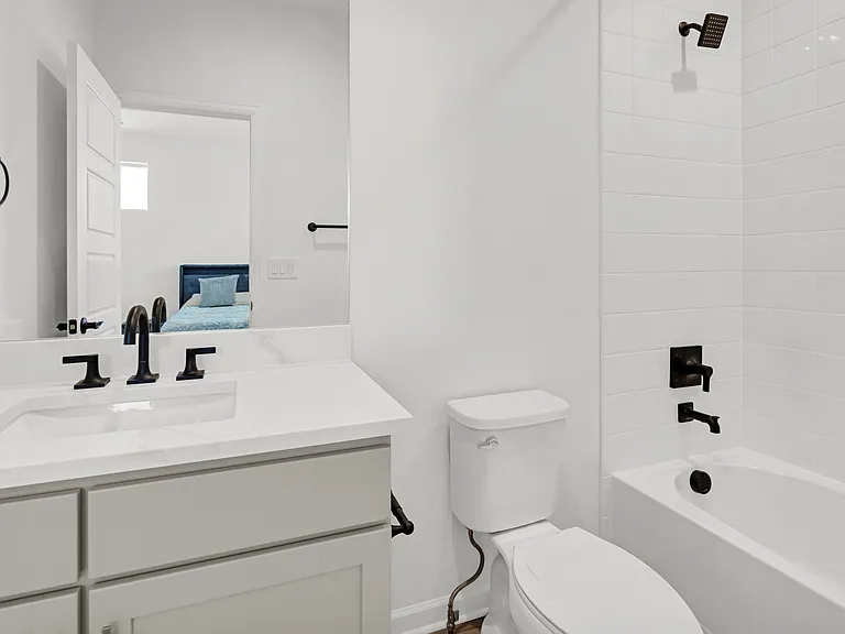 5907 Presidio Pkwy — Photo 21
