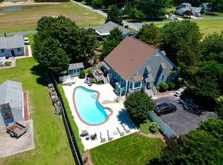 22 Woodland Ave, Ocean View, DE 19970