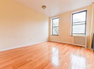 122 Forsyth St, New York, NY 10002