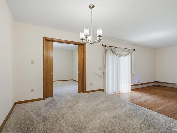3rd image of 8217 Squire Rd