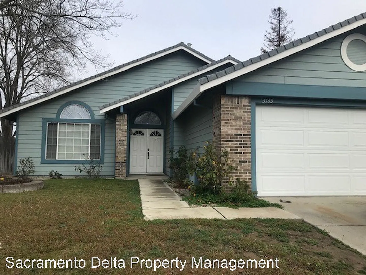 3743 Pine Hollow Way photo 1