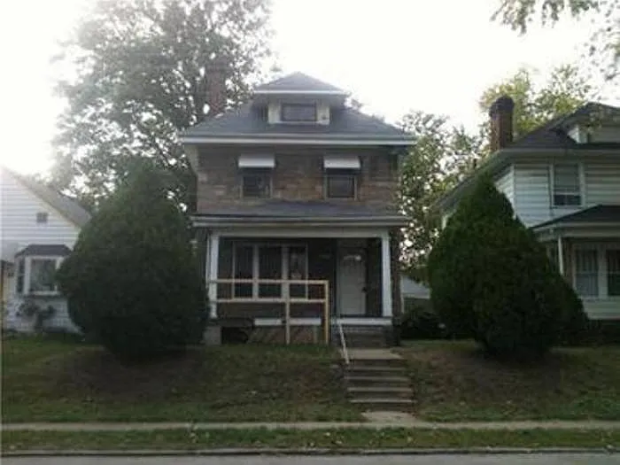 289 S Hague Ave photo 1