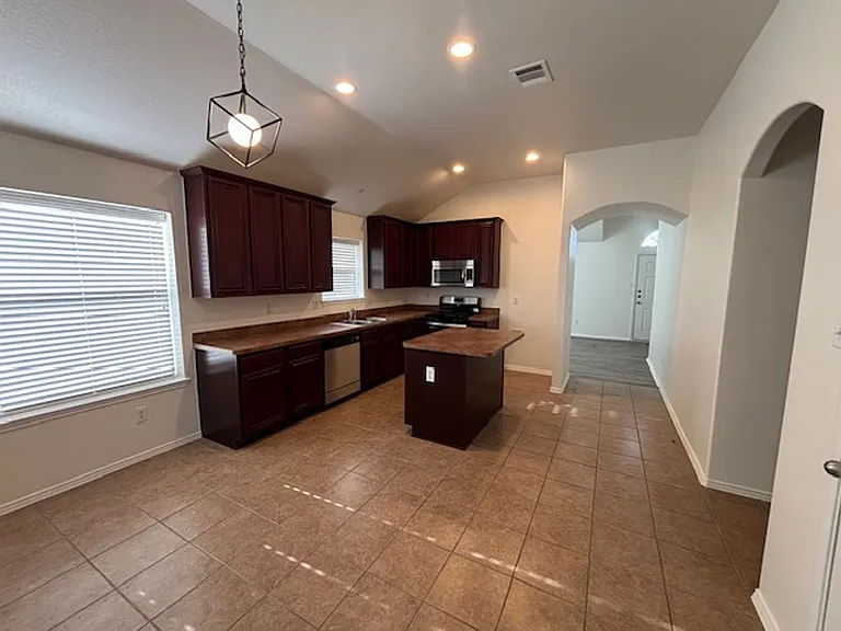 8135 Tierra Del Sol Rd — Photo 8