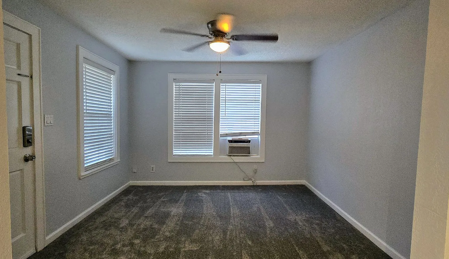 1 bed/1 bath backhouse near TCU — Photo 4