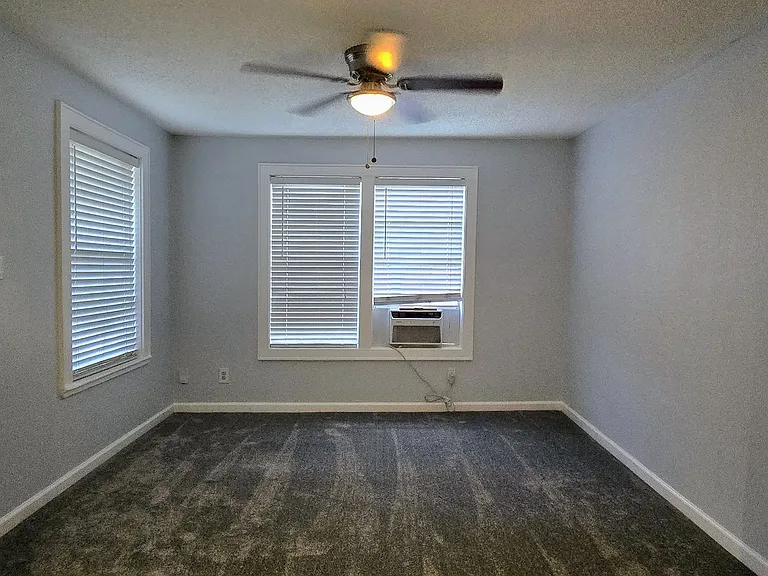 2861 W Devitt St — Photo 4
