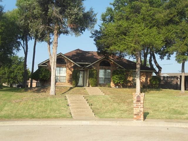 1st image of 346 Beltwoods Pl
