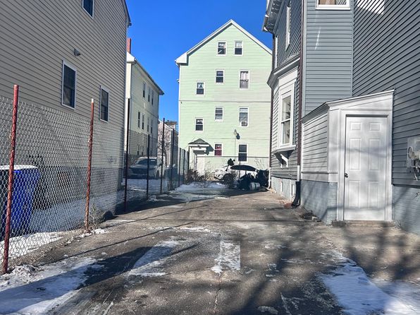 181 Reynolds Ave APT 1