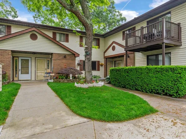 615 Broadway #85, Amityville, NY 11701