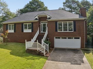 1802 Hunters Gln, Marietta, GA 30062