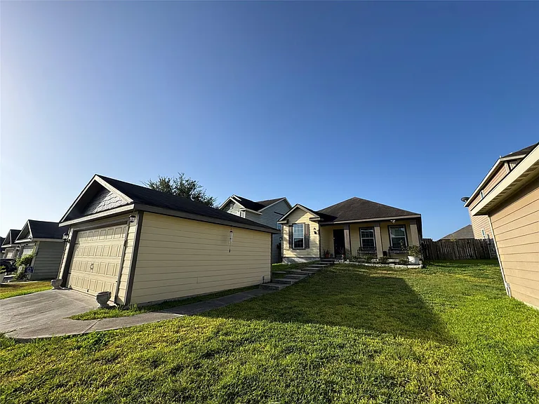 10769 S Lake Mist Ln — Photo 3