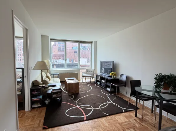 1510 Lexington Avenue image 1 of 19