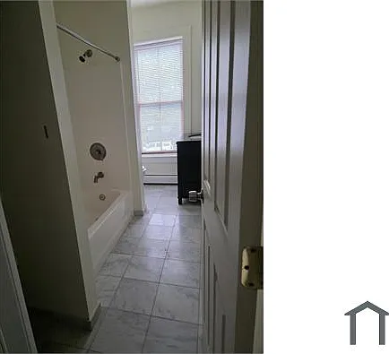539 Howard Ave #2 — Photo 6