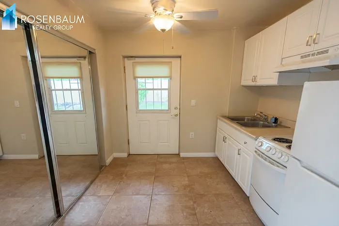 3122 E Monterosa St — Photo 9