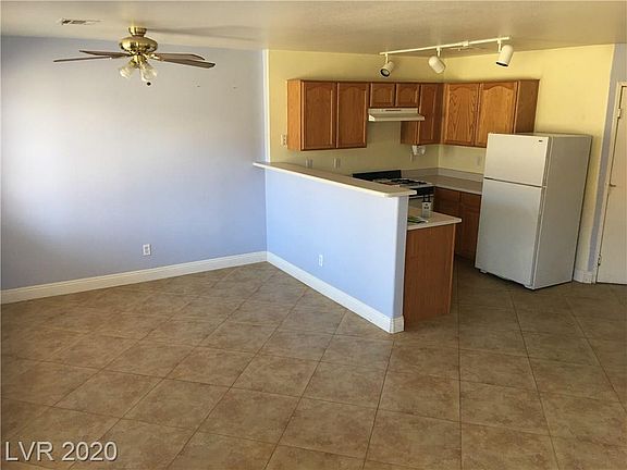 4th image of 1953 Sangallo St Unit 107