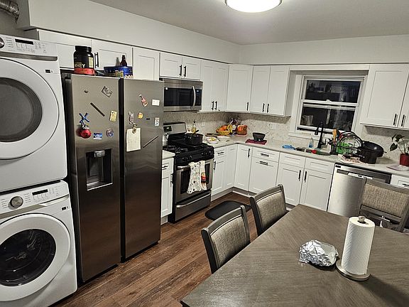 4th image of 9002 Columbia Ave #1