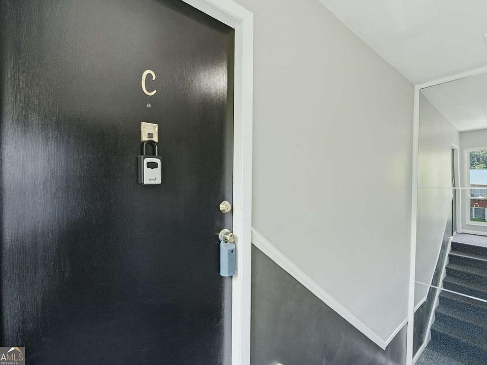 1st image of 510 Coventry Rd APT 3C