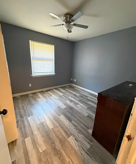 3311 Gilbert Ave — Photo 3