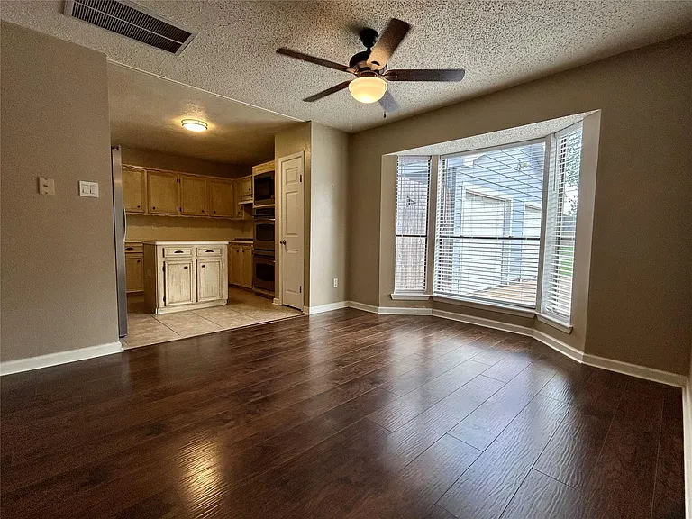2711 Laurel Creek Way — Photo 17