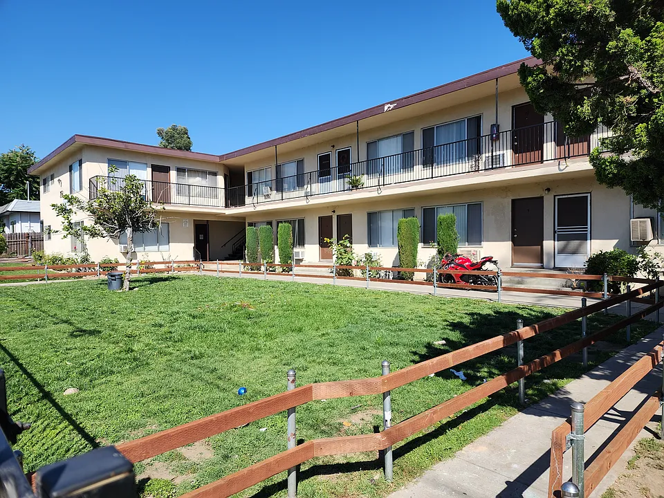 712 San Pascual