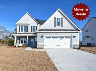 503 Amusement Dr, Hope Mills, NC 28348