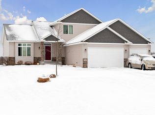 21369 Evergreen St NW, Oak Grove, MN 55011