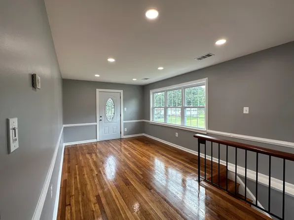 14832 Alabama Ave, Woodbridge, VA 22191