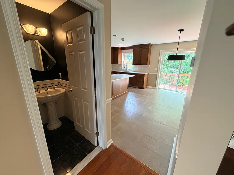 2760 Red Oak Cir #C5 — Photo 10