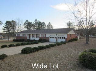1905 Dixon Dr, Camden, SC 29020
