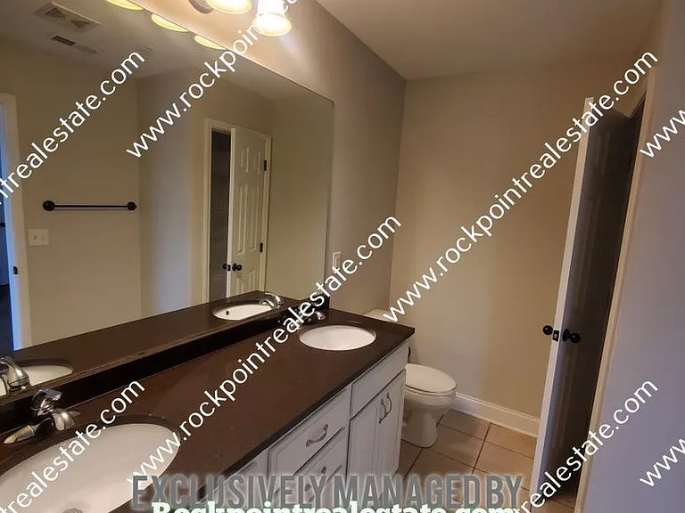 1130 Maple Tree Ln — Photo 19