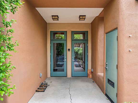 2nd image of 1012 Marquez Pl Unit 310A
