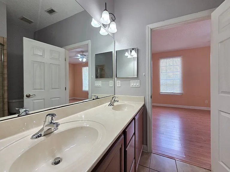 337 Coral Beach Cir — Photo 9