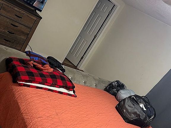 2nd image of 3805 Barlow Rd