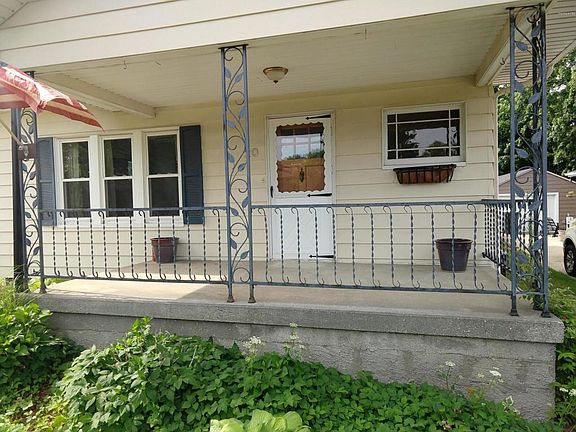 3rd image of 20 W 30th St