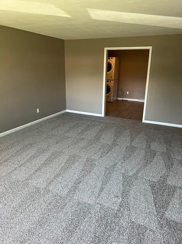 3 bed, 1058 sqft, $2,500 — Photo 4