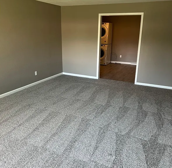 1623 Highridge Cir — Photo 4
