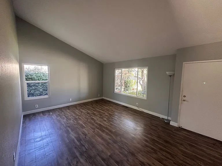 563 Simas Dr — Photo 12