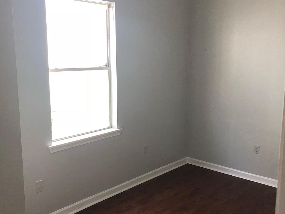 1st image of 2825 Taylor St