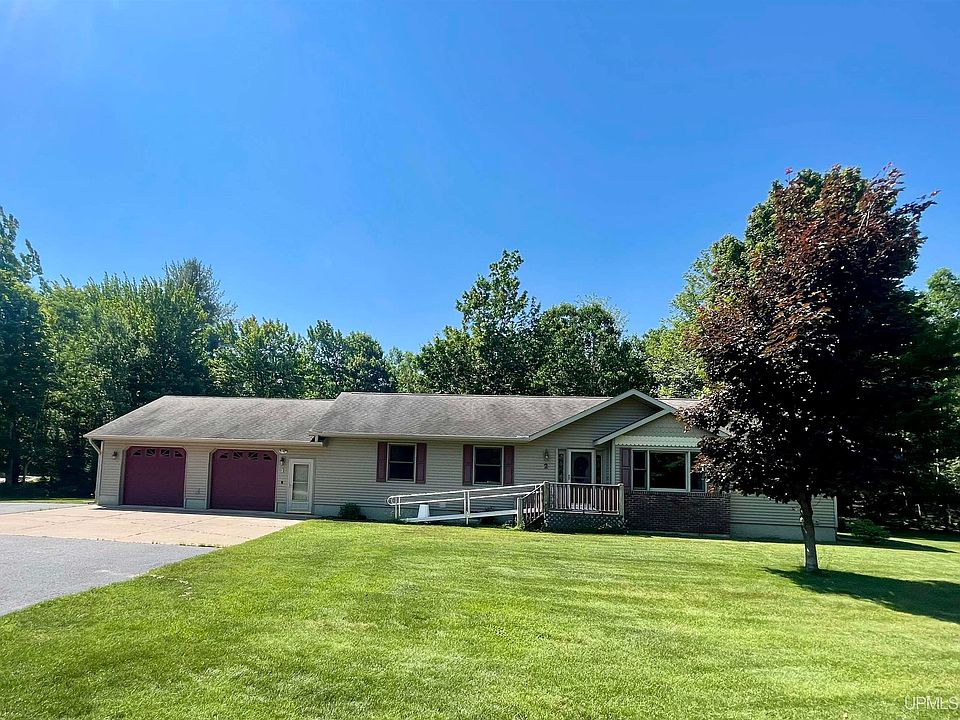 2 S Shag Lake Dr, Gwinn, MI 49841 | MLS #50129699 | Zillow