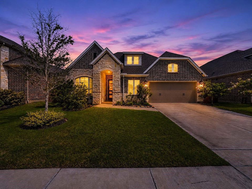 1st image of 9718 Starry Night Ln