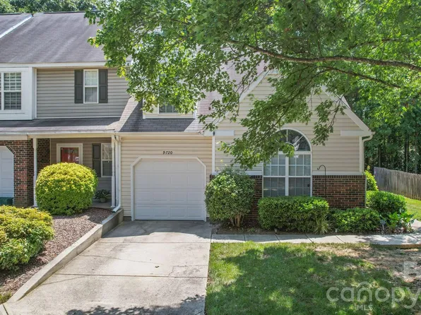9720 Mattforest Cir, Charlotte, NC 28277