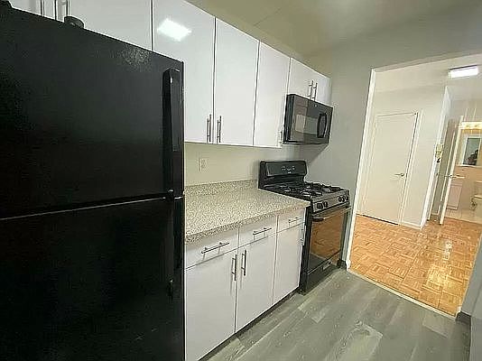 3rd image of 142-19 Barclay Ave #4P