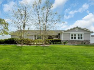 102 S Penataquit Ave, Bay Shore, NY 11706